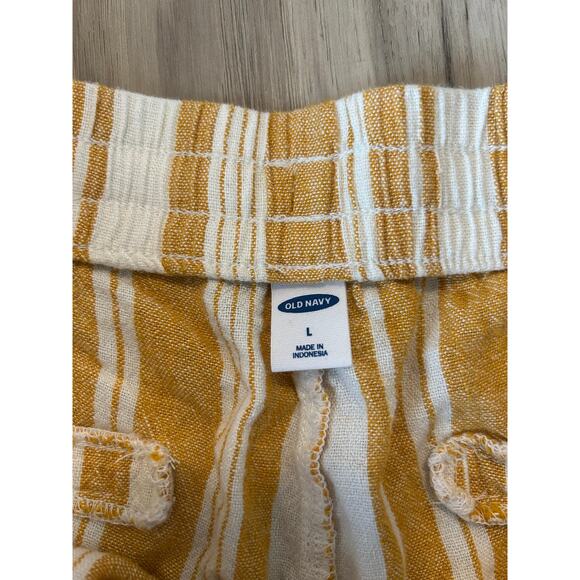Women’s Large Old Navy Mid-Rise Linen-Blend Striped Shorts Yellow and White - Picture 2 of 5